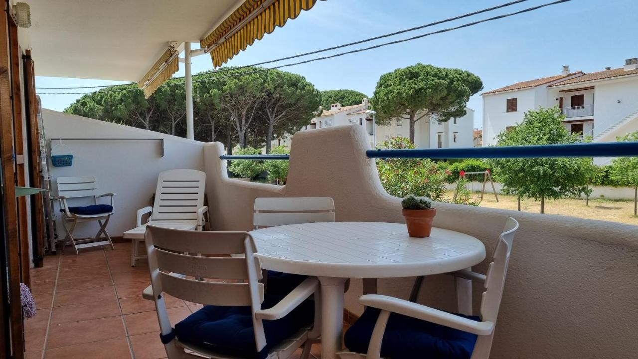 Apartamento familiar con piscina y wifi L' Escala Exterior foto