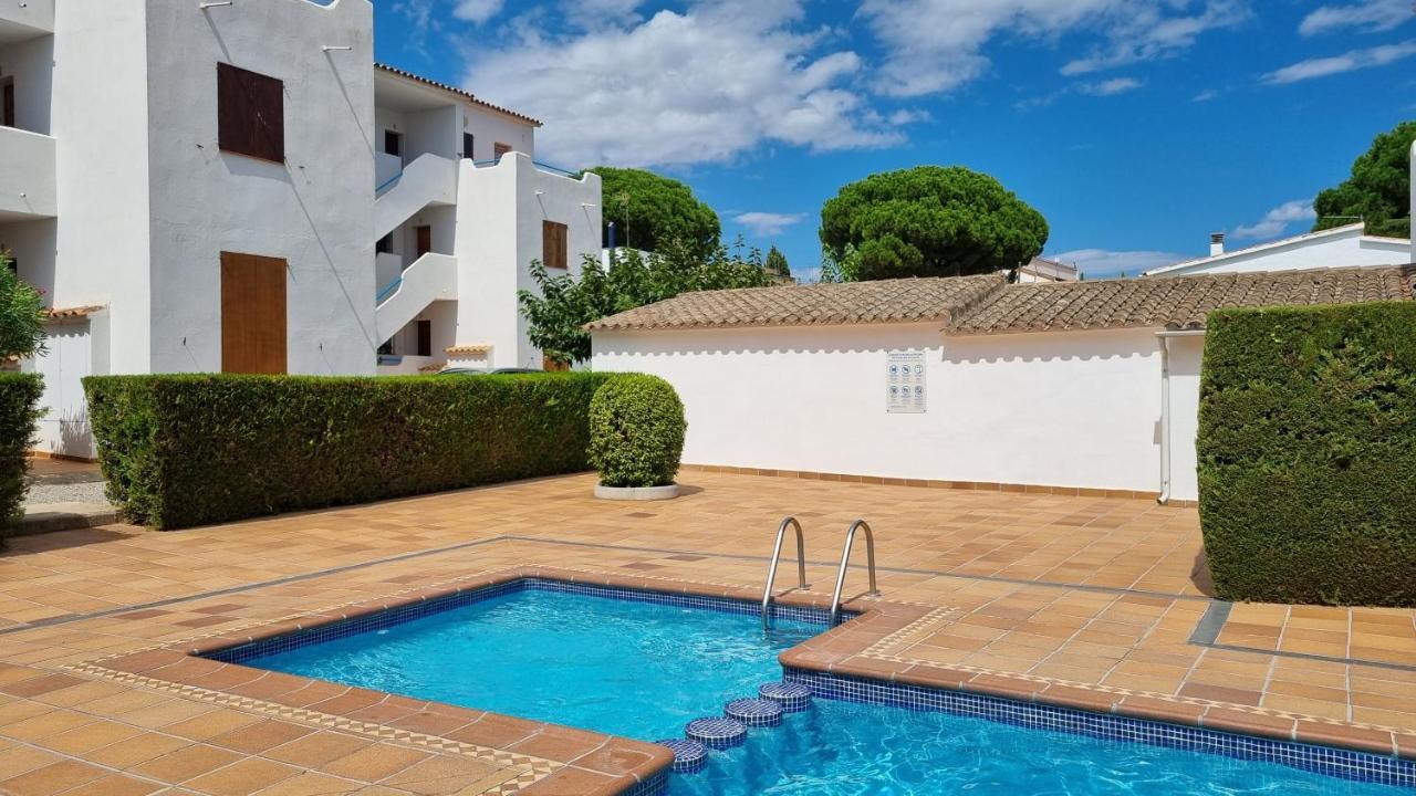 Apartamento familiar con piscina y wifi L' Escala Exterior foto